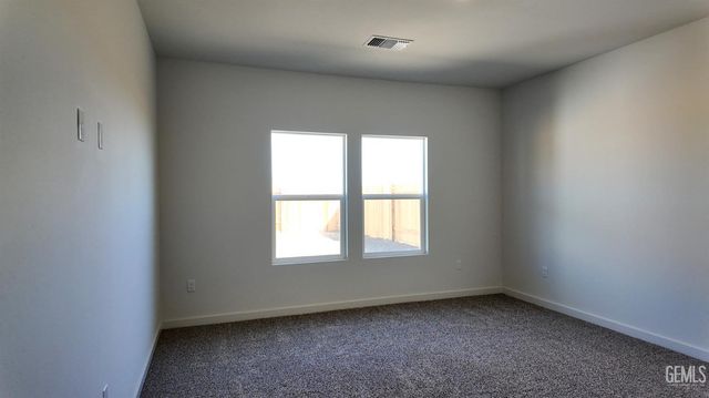 10812 Tatuk Way, Bakersfield, CA 93311