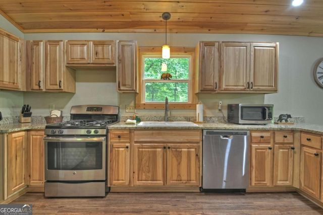 298 Spindrift Court, Ellijay, GA 30540