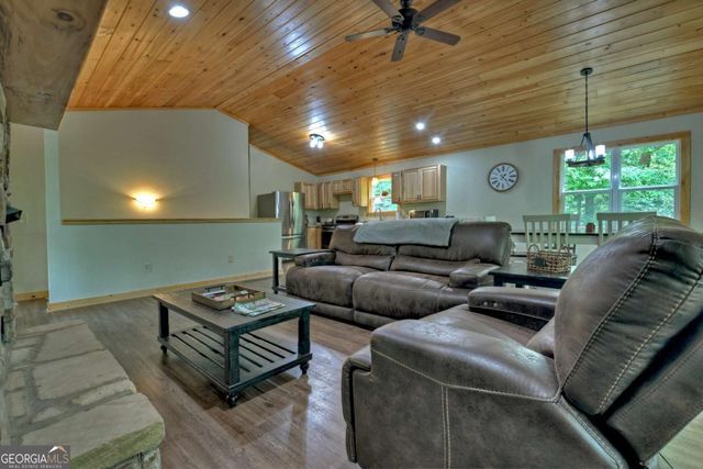 298 Spindrift Court, Ellijay, GA 30540