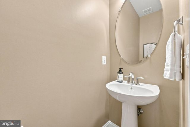 2055 SQUARE TILLER MEWS, Woodbridge, VA 22191