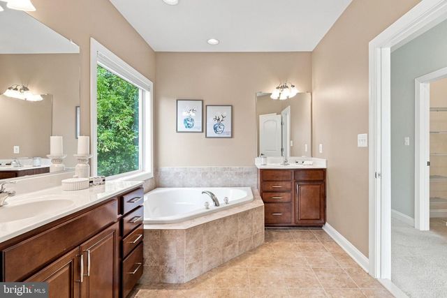 2055 SQUARE TILLER MEWS, Woodbridge, VA 22191