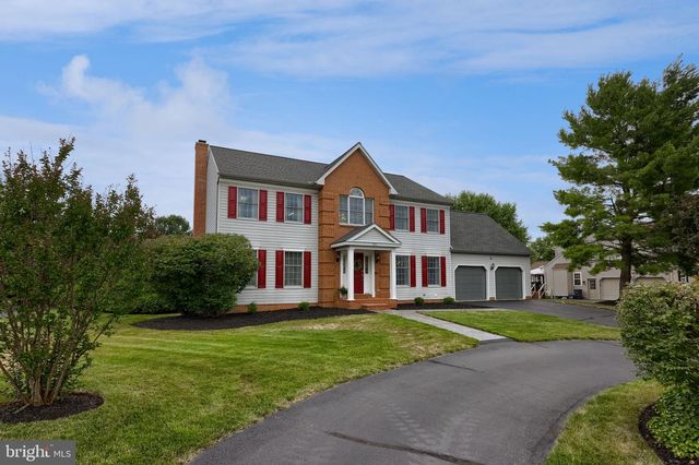 421 RHODA DRIVE, Lancaster, PA 17601