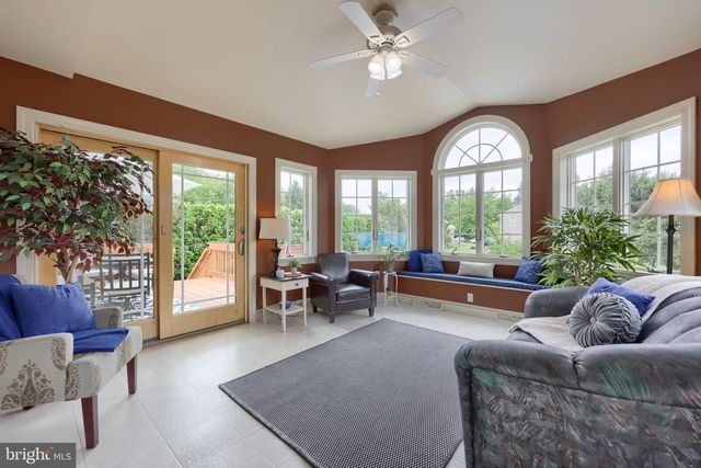 421 RHODA DRIVE, Lancaster, PA 17601