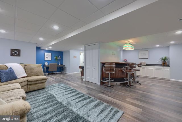421 RHODA DRIVE, Lancaster, PA 17601