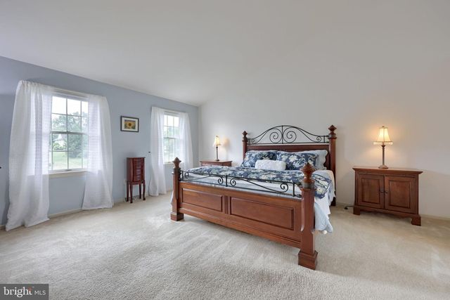 421 RHODA DRIVE, Lancaster, PA 17601