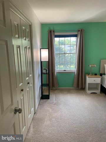 421 RHODA DRIVE, Lancaster, PA 17601