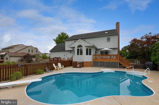 421 RHODA DRIVE, Lancaster, PA 17601