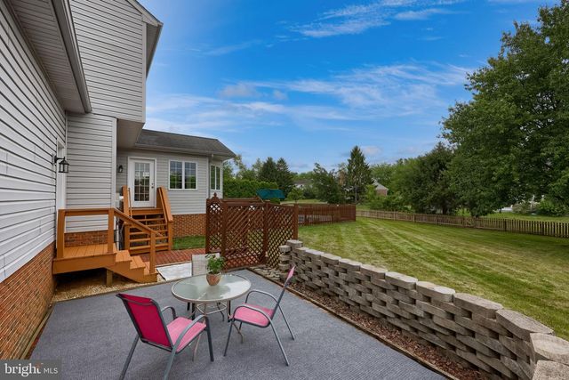 421 RHODA DRIVE, Lancaster, PA 17601