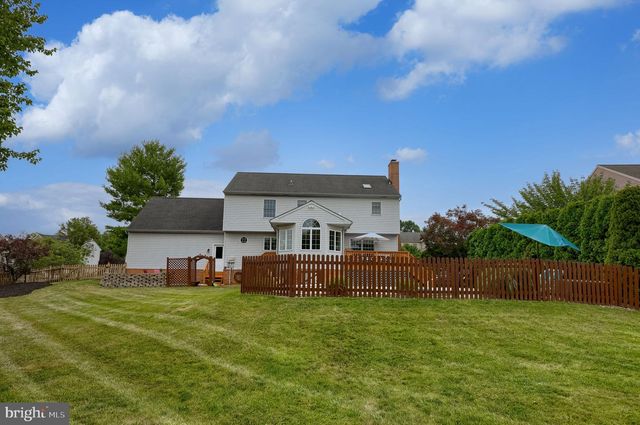 421 RHODA DRIVE, Lancaster, PA 17601