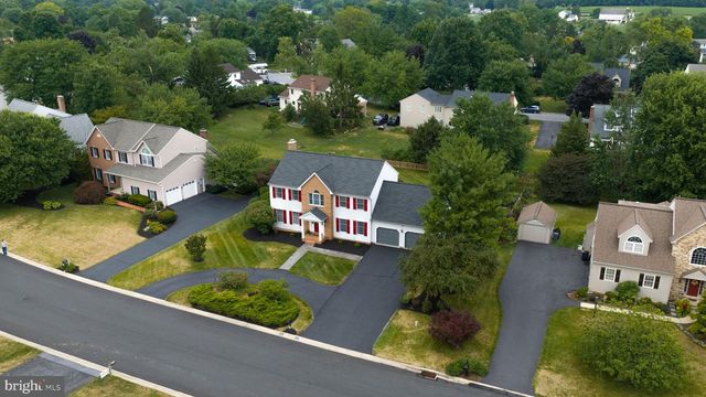 421 RHODA DRIVE, Lancaster, PA 17601