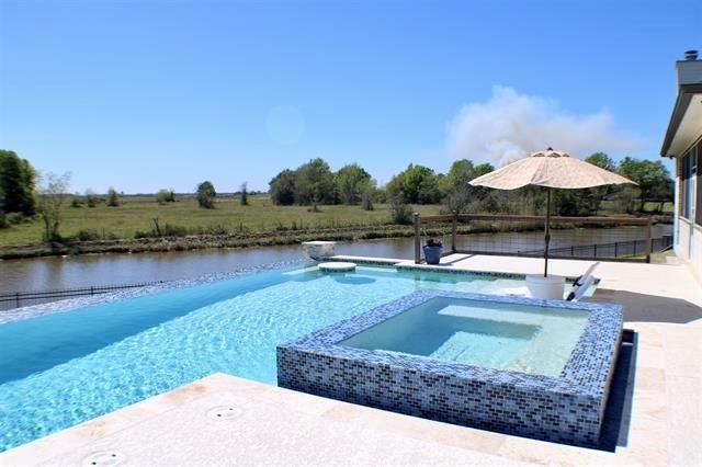 1305 Alice Lane, Beaumont, TX 77705