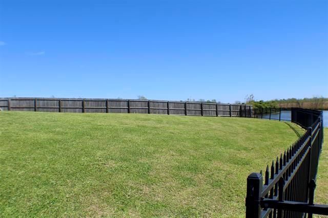 1305 Alice Lane, Beaumont, TX 77705