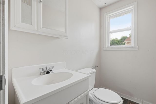 2732 Dibblee Avenue, Columbus, OH 43204