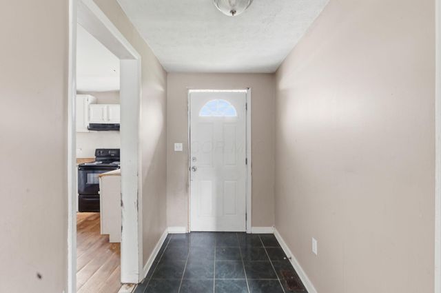 2732 Dibblee Avenue, Columbus, OH 43204