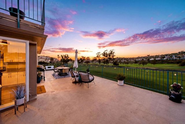 2544 Navarra Dr 12, Carlsbad, CA 92009