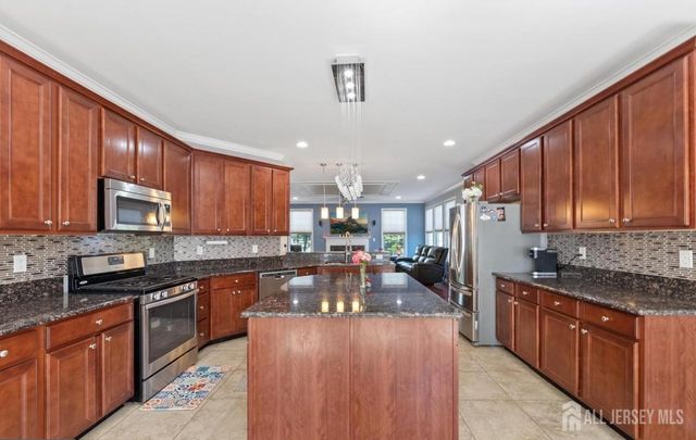 88 Bordentown Crosswicks Road, Chesterfield, NJ 08515