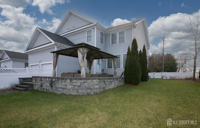 88 Bordentown Crosswicks Road, Chesterfield, NJ 08515