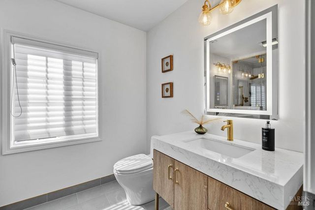 1022 Berry Ln, Napa, CA 94558