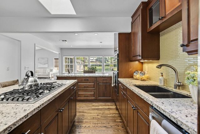 1022 Berry Ln, Napa, CA 94558