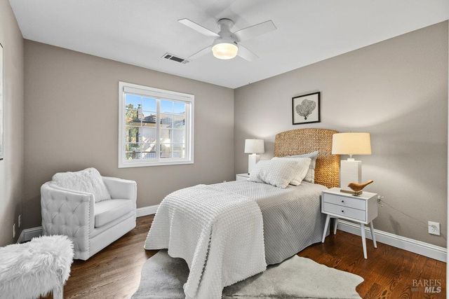 1022 Berry Ln, Napa, CA 94558