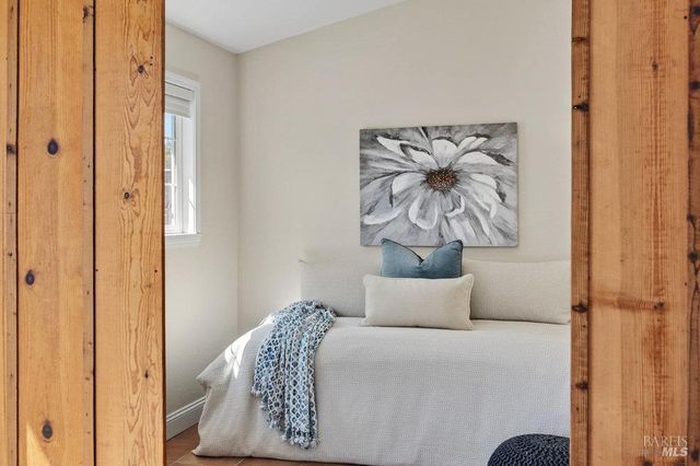 1022 Berry Ln, Napa, CA 94558