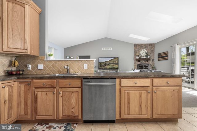 54 WALNUT DR W, Bernville, PA 19506
