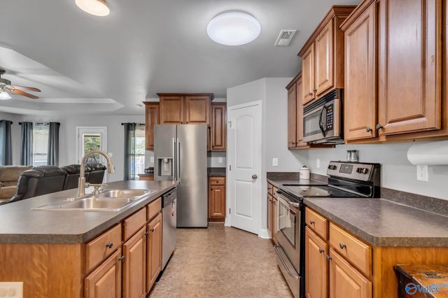 218 Harbor Glen Drive, Madison, AL 35756