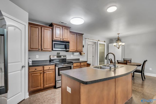 218 Harbor Glen Drive, Madison, AL 35756