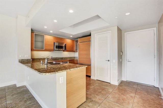 222 Karen Avenue 2805, Las Vegas, NV 89109