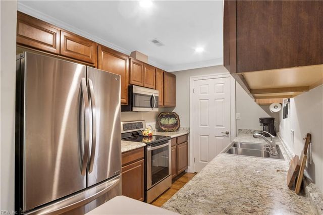 2133 S Henry St Unit 9, Williamsburg, VA 23185