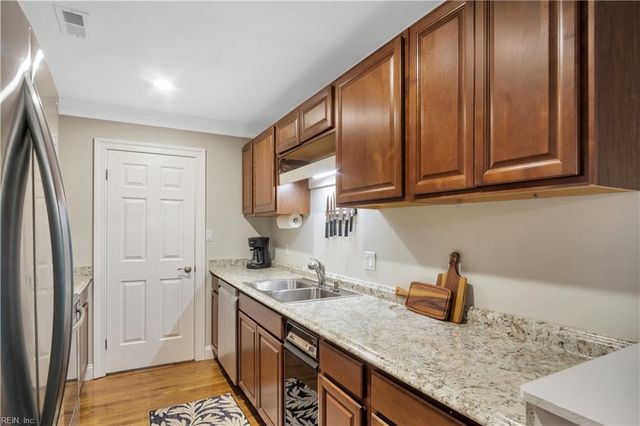 2133 S Henry St Unit 9, Williamsburg, VA 23185