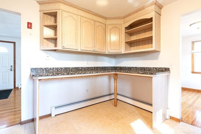 2 Marigold Ave, Wellesley, MA 02482