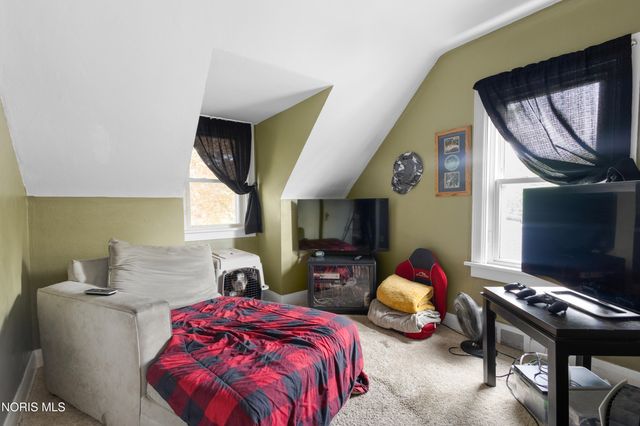 933 Searles Road, Toledo, OH 43607