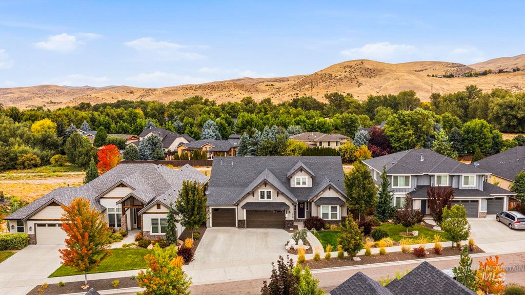 3936 W Farm View Drive, Boise, ID 83714 photo 2