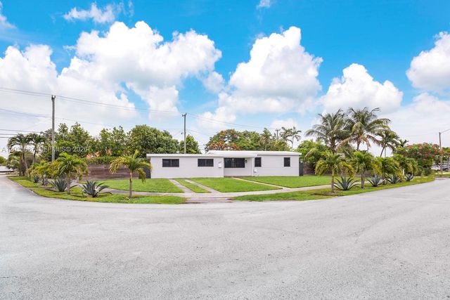 11431 SW 40th Terrace, Miami, FL 33165
