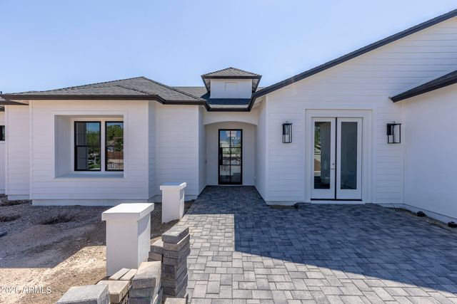 3025 E ROSEMONTE Drive, Phoenix, AZ 85050