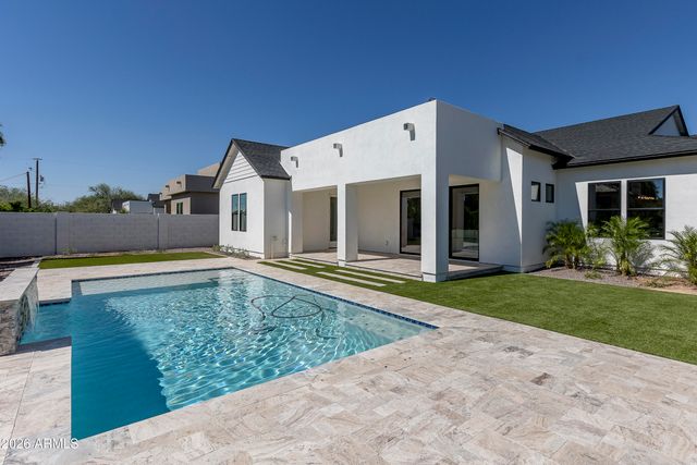 3025 E ROSEMONTE Drive, Phoenix, AZ 85050