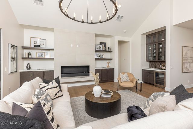 3025 E ROSEMONTE Drive, Phoenix, AZ 85050