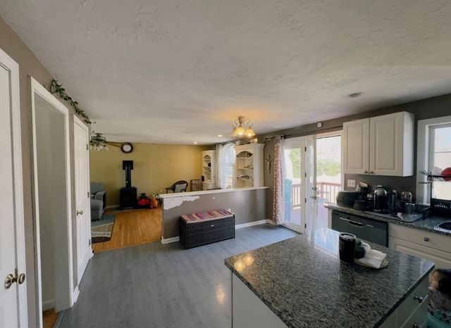 84 Chester St, Worcester, MA 01605