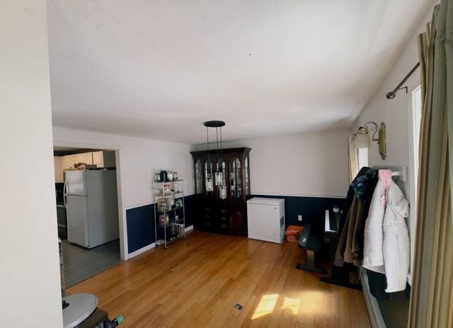 84 Chester St, Worcester, MA 01605