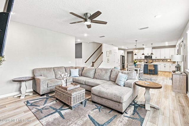 373 WAMBAW Drive, St. Johns, FL 32259
