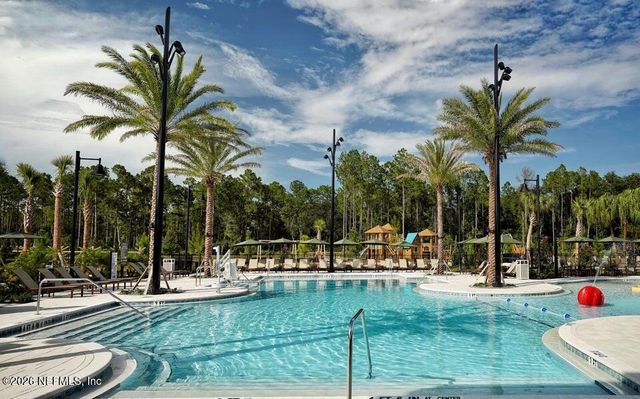 373 WAMBAW Drive, St. Johns, FL 32259