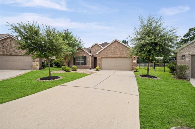 10 Log House Court, Tomball, TX 77375