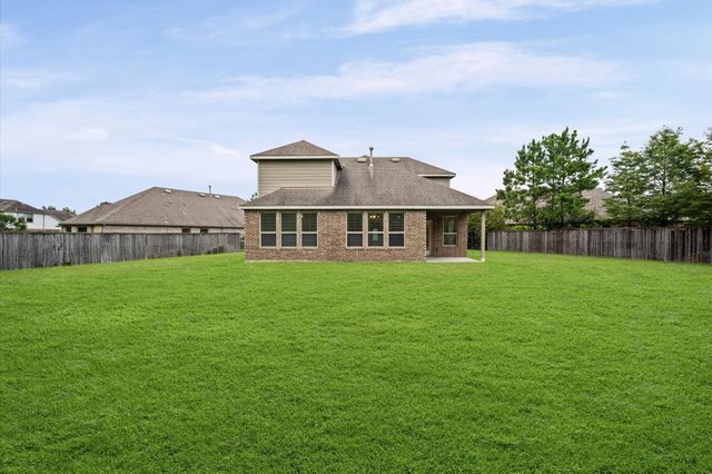 10 Log House Court, Tomball, TX 77375