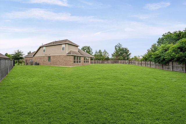10 Log House Court, Tomball, TX 77375