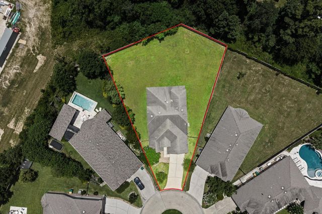 10 Log House Court, Tomball, TX 77375