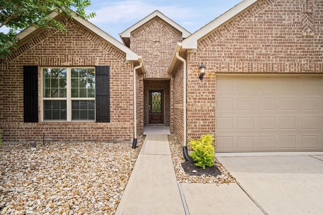 10 Log House Court, Tomball, TX 77375