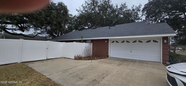 6149 DUCLAY Road, Jacksonville, FL 32244