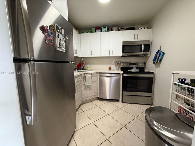 9455 W Flagler St C407, Miami, FL 33174