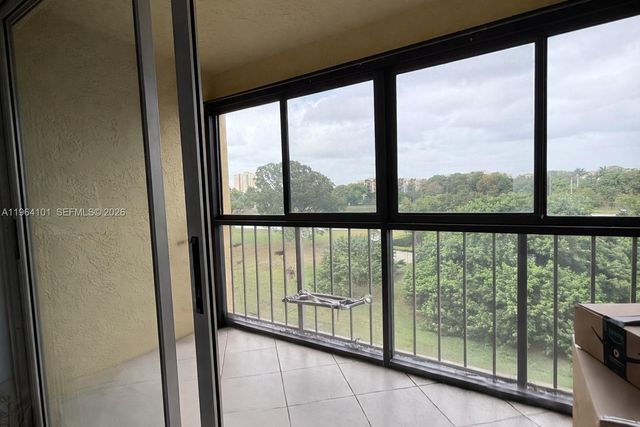 9455 W Flagler St C407, Miami, FL 33174